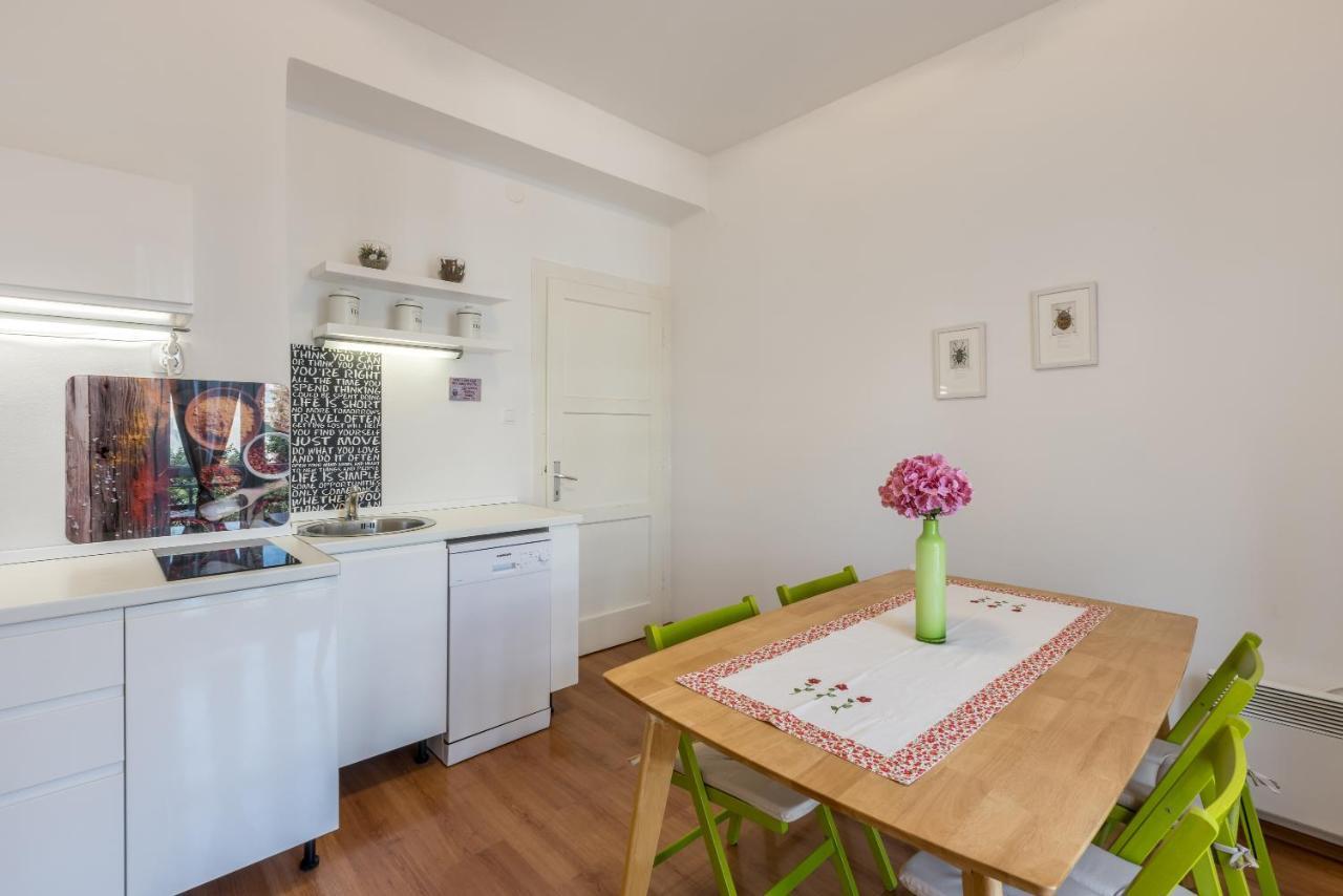 Noe And Joey Apartment สปลิท ภายนอก รูปภาพ