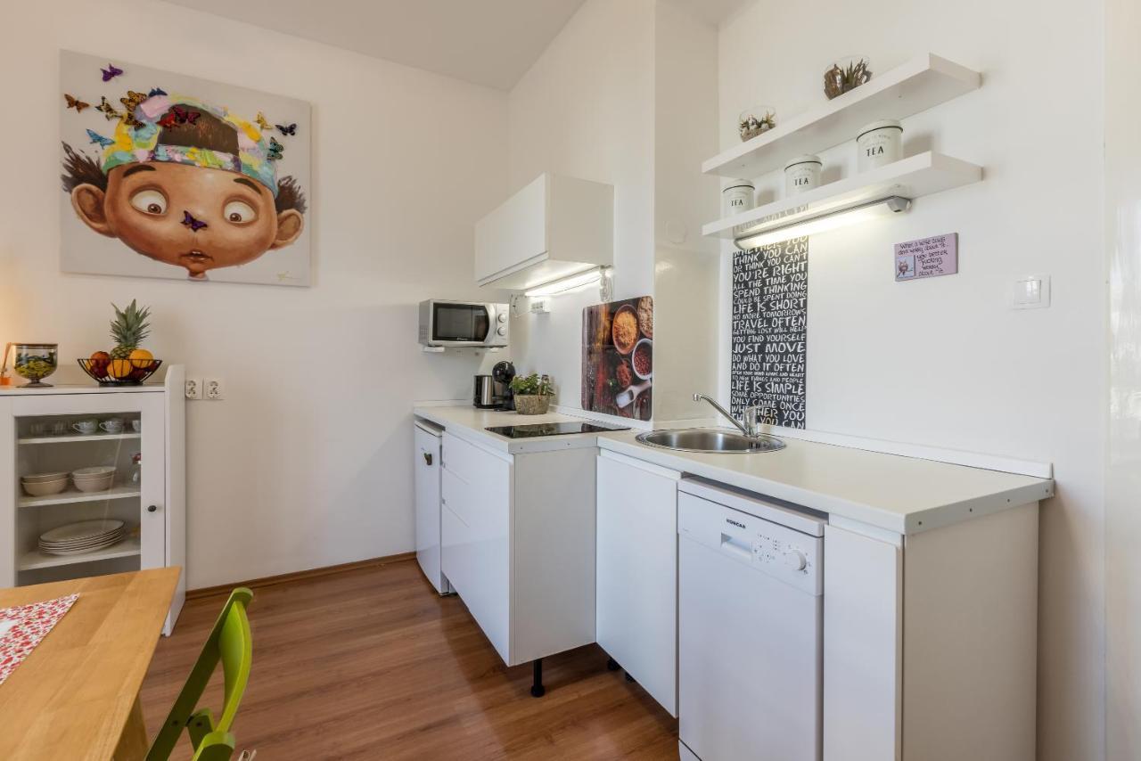 Noe And Joey Apartment สปลิท ภายนอก รูปภาพ